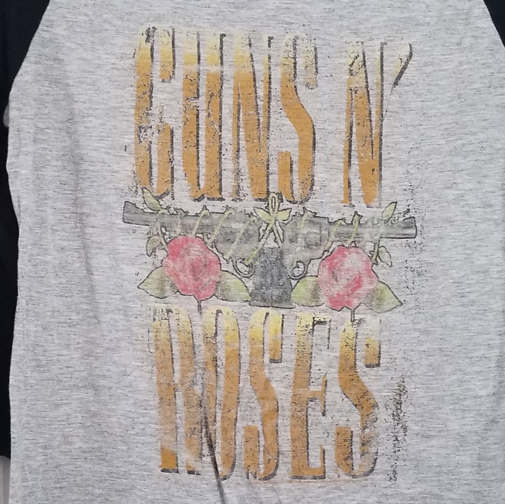 Guns N' Rose's size medium 3/4 sleeve top